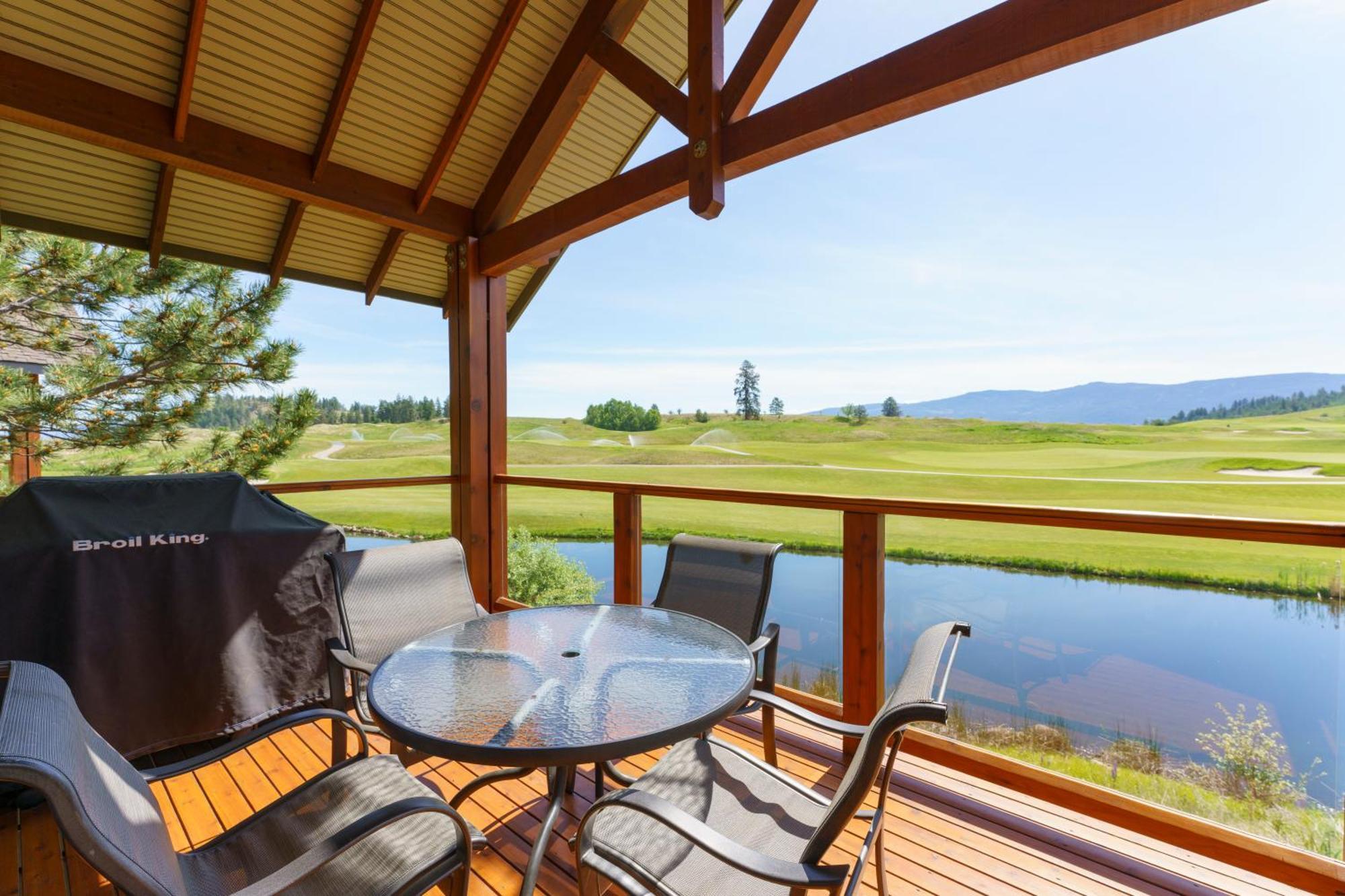Predator Ridge Resort Vernon Exterior photo