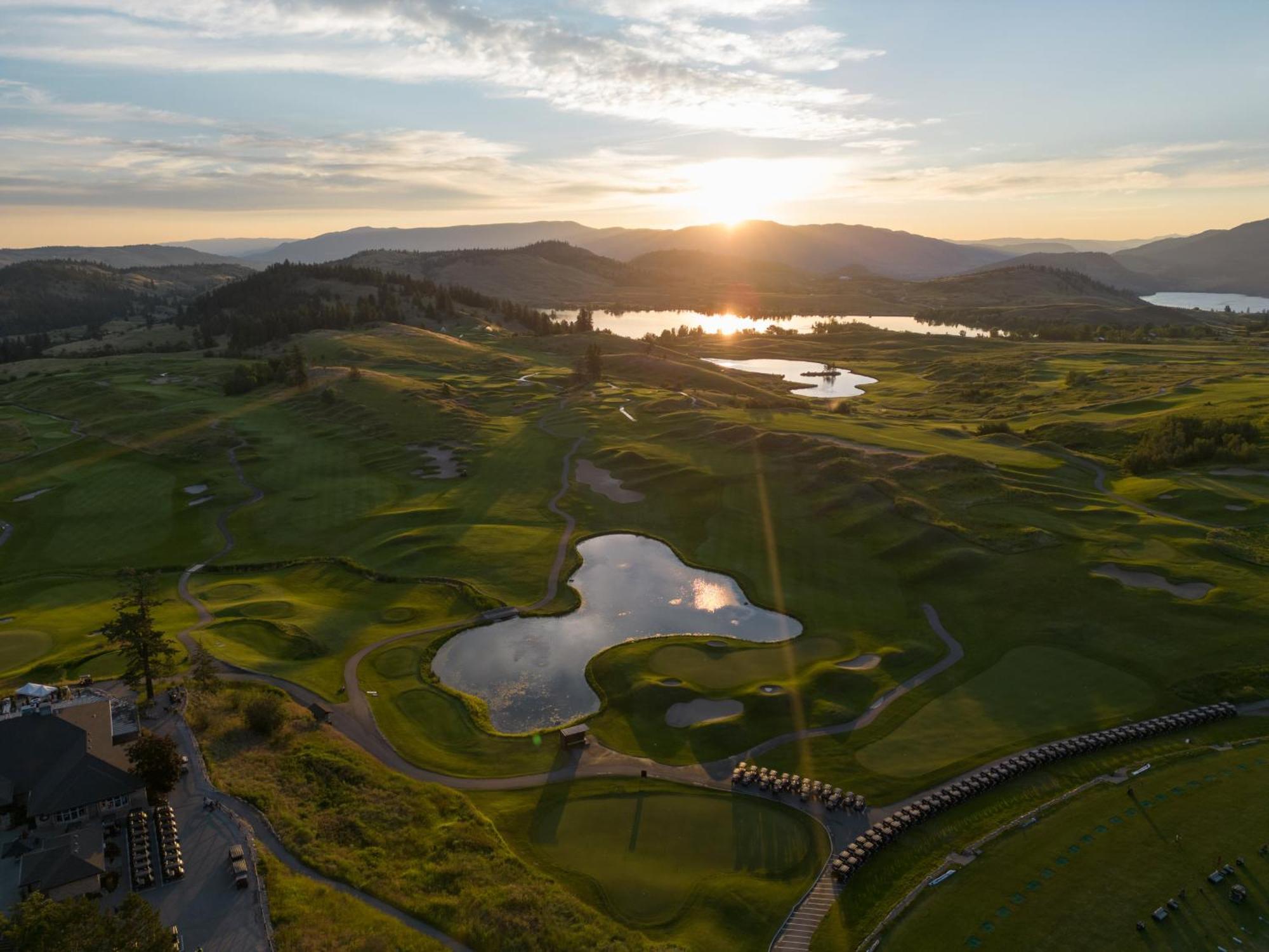 Predator Ridge Resort Vernon Exterior photo